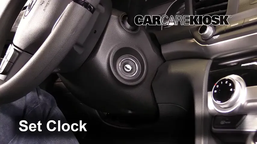 2019 Hyundai Elantra SE 2.0L 4 Cyl. Clock